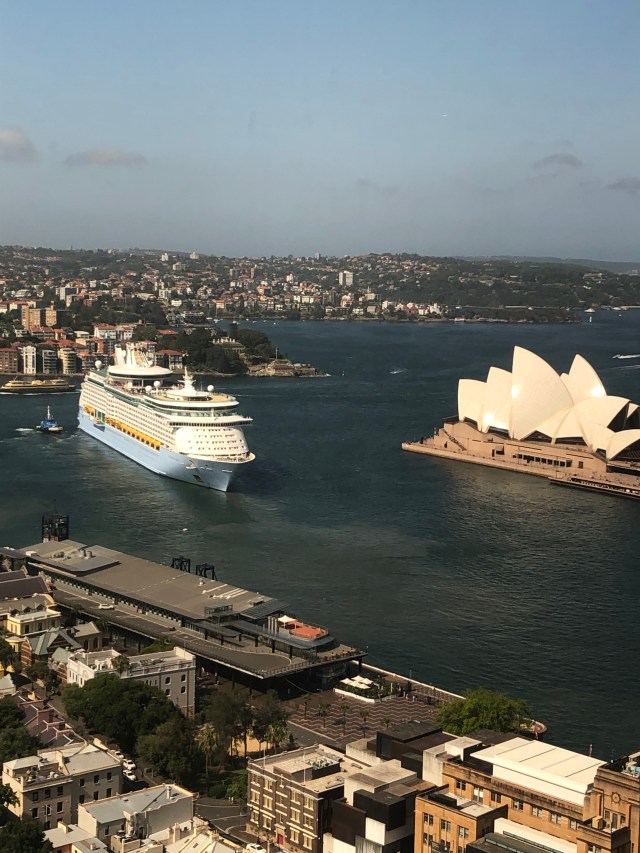 8D60114A-0CEC-4BBC-B37D-017276112129