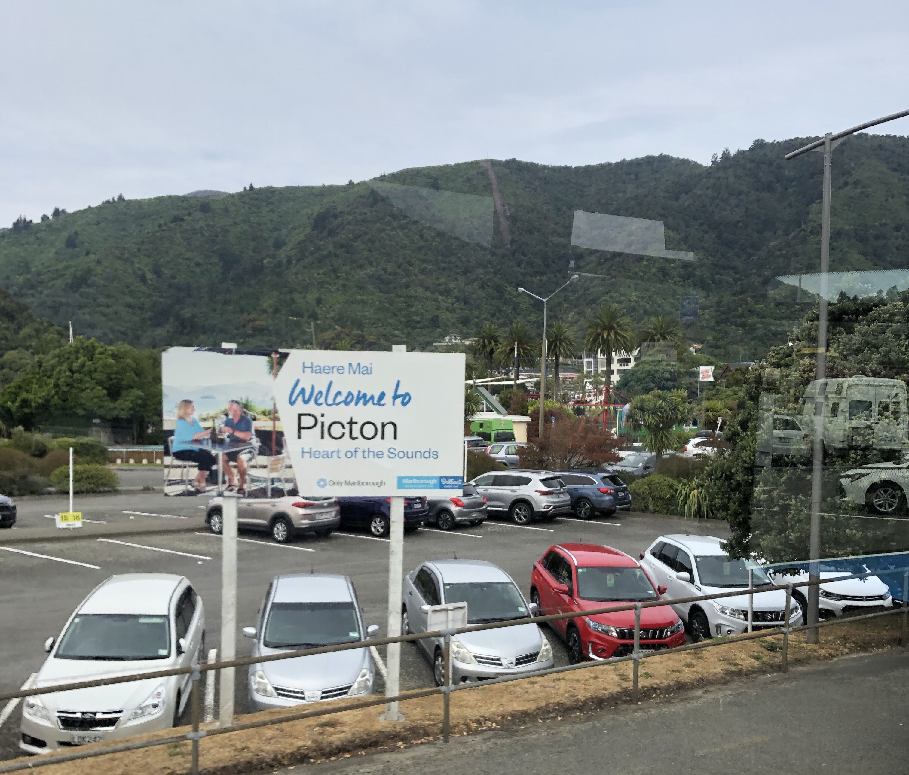 EDA9F786-64EA-4F5F-9B26-AC89AD04F4B8